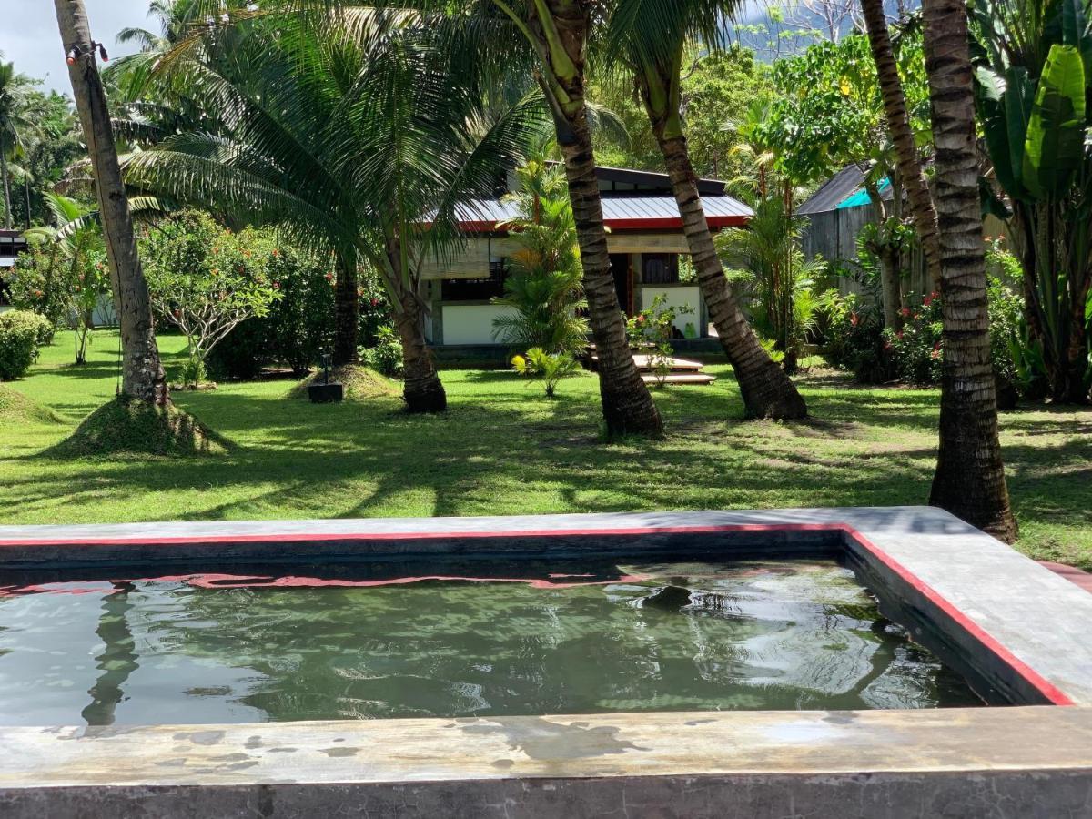 Somewhere Else Boutique Resort Mambajao Exterior foto